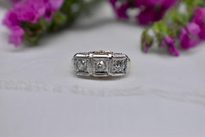 Vintage 14K Yellow & White Gold Edwardian Diamond Three Stone Old Mine Cut Diamond Ring
