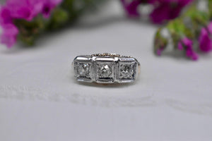 Vintage 14K Yellow & White Gold Edwardian Diamond Three Stone Old Mine Cut Diamond Ring