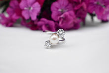 Load image into Gallery viewer, Art Deco Platinum Pearl and Old European Cut Diamond Toi Et Moi Ring
