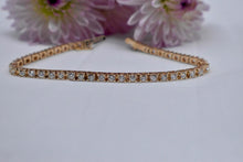 Load image into Gallery viewer, 14K Yellow Gold Vintage Round 3.36cts Diamond Tennis Bracelet
