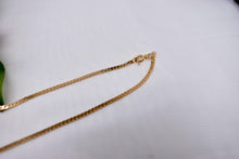 Load image into Gallery viewer, Vintage 14K Yellow Gold Solid Herringbone 20&quot; Chain
