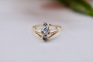 10K Yellow Gold Vintage Swirl Design Diamond Ring