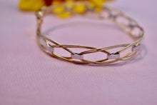 Load image into Gallery viewer, Vintage 14K Two Toned Yellow &amp; White Gold Unique Flexible Criss Cross Bracelet
