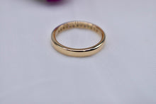 Load image into Gallery viewer, Vintage 14K Yellow Gold Channel Set 0.26cts Diamond Wedding Band
