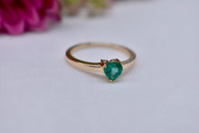 Load image into Gallery viewer, 14K Yellow Gold Solitaire Heart Shaped Emerald Ring
