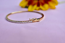 Load image into Gallery viewer, 18K Yellow Gold 1.32cts Diamond Prong Set Bangle Bracelet
