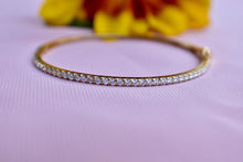Load image into Gallery viewer, 18K Yellow Gold 1.32cts Diamond Prong Set Bangle Bracelet
