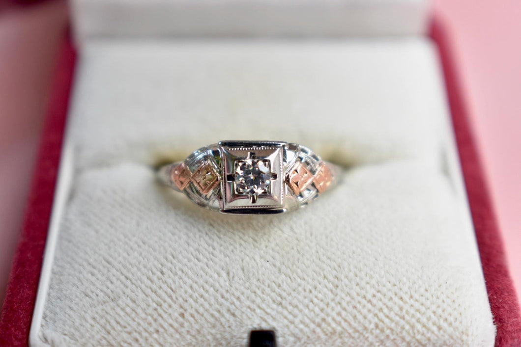Vintage 18K White & Rose Gold Art Deco Filigree Diamond Engagement Ring