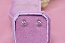 Load image into Gallery viewer, 14K White Gold Round Diamond Push Back Stud Earrings 0.90cts
