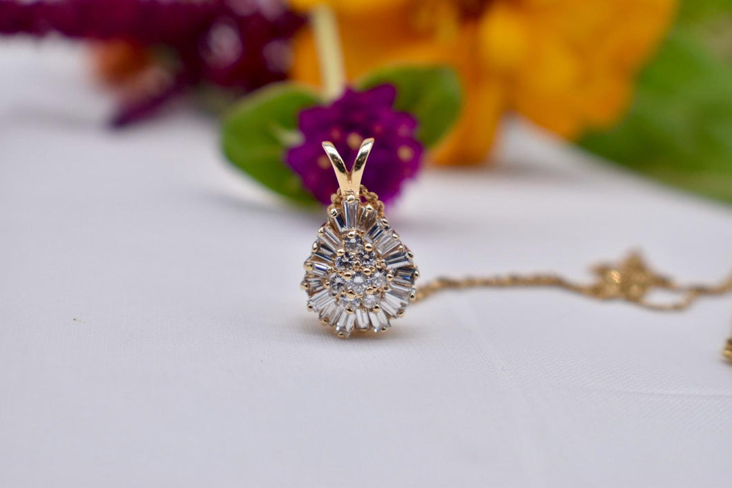 14K Yellow Gold Vintage Tear Drop Shape Ballerina Halo Statement Diamond Necklace