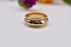 Victorian 18K Yellow Gold Unique Designed Milgrain Edge Band