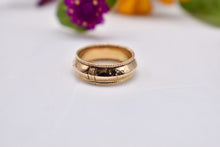Load image into Gallery viewer, Victorian 18K Yellow Gold Unique Designed Milgrain Edge Band
