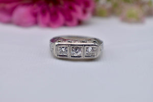Vintage Art Deco 18K White Gold 3 Stone Old European Cut Diamond Band