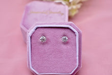Load image into Gallery viewer, 14K White Gold Round Diamond Push Back Stud Earrings 0.90cts
