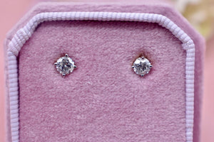 14K Yellow Gold Round Diamond Push Back Stud Earrings 0.56cts