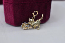 Load image into Gallery viewer, Vintage 14K Yellow Gold Playful Cat Charm
