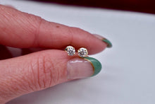 Load image into Gallery viewer, 14K Yellow Gold Round Natural Diamond Screw Back Stud Earrings 0.46cts
