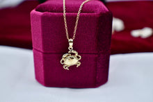 Load image into Gallery viewer, Vintage 14K Yellow Gold Small Crab Necklace
