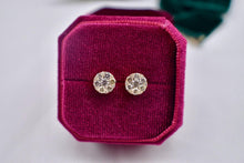 Load image into Gallery viewer, Vintage 14K Yellow Gold Diamond Halo Cluster 1.00cts Stud Earrings
