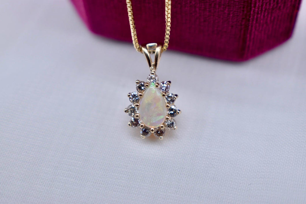 Vintage 18K Yellow Gold Teardrop Opal Halo Necklace