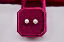Load image into Gallery viewer, 14K Yellow Gold White Pearl Stud 7mm Pushback Earrings
