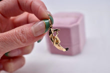 Load image into Gallery viewer, Vintage 18K Yellow Gold Rare Venetian Gondola Charm
