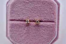Load image into Gallery viewer, 14K Yellow Gold Princess Cut Diamond Push Back Stud Earrings 0.20cts
