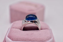 Load image into Gallery viewer, Art Deco 14K White Gold Cabochon Natural Star Sapphire and Old Mine Cut Diamond Ring

