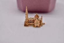 Load image into Gallery viewer, Vintage 14K Yellow Gold 3D St Patricks Gothic Cathedral NY Charm
