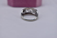 Load image into Gallery viewer, Beautiful 14K White Gold Art Deco Vintage Hand Sculpted Floral Double Heart Diamond Band
