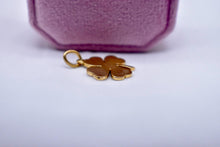 Load image into Gallery viewer, Preloved Authentic TCO Vintage 18K Yellow Gold Four Leaf Clover Luck Pendant
