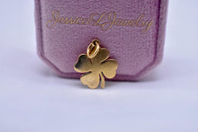 Load image into Gallery viewer, Preloved Authentic TCO Vintage 18K Yellow Gold Four Leaf Clover Luck Pendant
