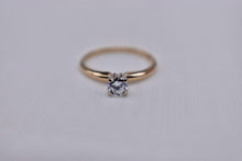Load image into Gallery viewer, Vintage 14K Yellow Gold Solitaire 0.36cts Round Diamond Engagement Ring
