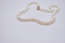 Load image into Gallery viewer, Vintage 14K Yellow Gold 18.5 Inch 7mm Fresh Water Cultured White Pearl Necklace Strand
