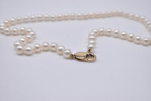 Load image into Gallery viewer, Vintage 14K Yellow Gold 18.5 Inch 7mm Fresh Water Cultured White Pearl Necklace Strand
