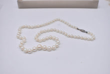 Load image into Gallery viewer, Vintage 14K White Gold 18.5 Inch Graduated Fresh Water White High Quality Shell Pearl Necklace Strand
