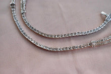 Load image into Gallery viewer, Beautiful 18K White Gold Vintage Art Deco Inspired 6.00cts Natural Diamond Statement Wedding Necklace
