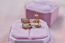 Load image into Gallery viewer, Vintage 14K Yellow Gold Dangle Pear Shape 1.40cts Natural Opal Earrings
