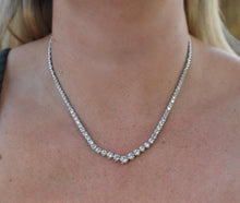 Load image into Gallery viewer, Beautiful 10K White Gold Vintage Round 4.00cts Natural Diamond Graduated V Shape Tennis Necklace
