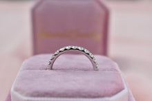 Load image into Gallery viewer, 14K White Gold Vintage 0.90cts Natural Diamond Anniversary Band
