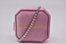Load image into Gallery viewer, 10K White Gold Vintage Round 1.00cts Natural Diamond Illusion Style Tennis Bracelet
