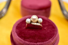 Load image into Gallery viewer, Victorian 10K Rose Gold Three Stone Tinted Gold Pearl and White Pearl Ring
