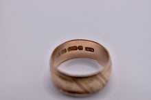 Load image into Gallery viewer, Antique 9K Gold Patterned Victorian Band
