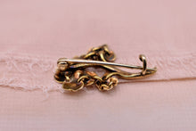 Load image into Gallery viewer, 14K Yellow Gold Art Nouveau Hammerman Brothers Seed Pearl Four Leaf Clover Pin
