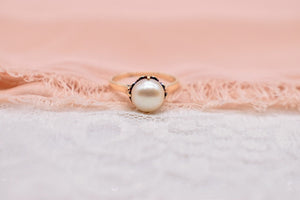 14K Yellow Gold Vintage Pearl Solitaire Ring