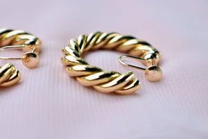 Vintage 14K Yellow Gold Twist Design Screw Back Clip On Hoop Earrings